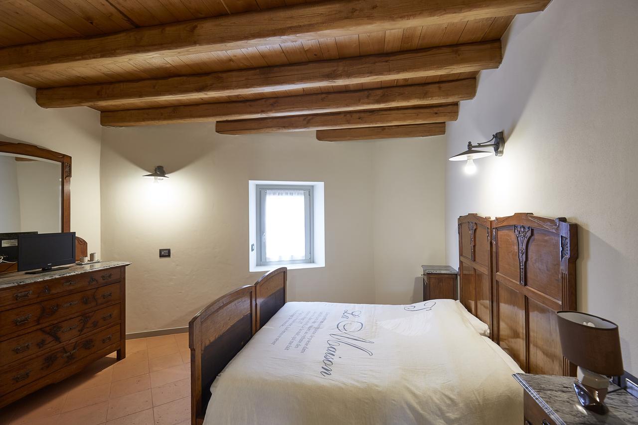Palazzo Eleonora Bed & Breakfast Monasterolo del Castello Dış mekan fotoğraf